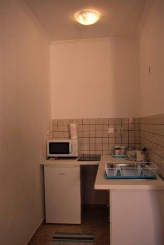 Bright And Colorful Apartment Close To The Center