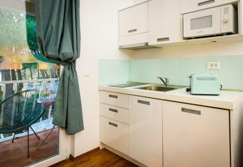 Lavica Bellevue Apartments & Studios