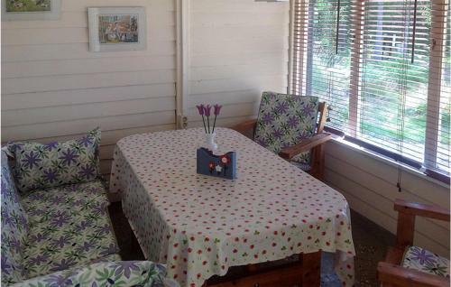 Awesome Home In H�gsby With 1 Bedrooms