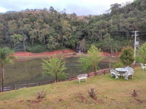 Posada Pousada Estancia Sangri-l�