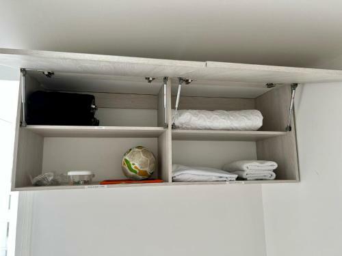 Apartamento Ricaurte, Moderno, Confortable Apto, Ac, Parquead, Wifi, Netflix