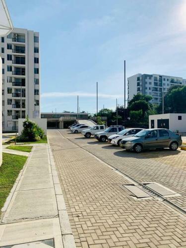 Apartamento Ricaurte, Moderno, Confortable Apto, Ac, Parquead, Wifi, Netflix