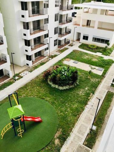 Apartamento Ricaurte, Moderno, Confortable Apto, Ac, Parquead, Wifi, Netflix