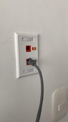 Apartamento Ricaurte, Moderno, Confortable Apto, Ac, Parquead, Wifi, Netflix