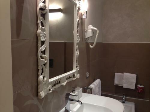 Hostal Oreste Suite