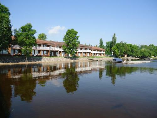 La Place Rendez-vous Hotel