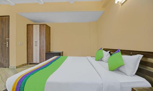 Treebo Trend Hotel Maravilla