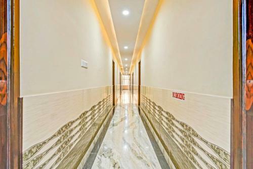 Townhouse 1027 Samrat Hotel & Restaurant