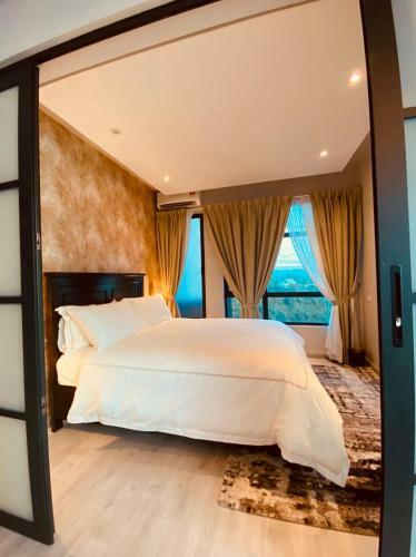 Petronella Suites Apartment @ Jesselton Quay