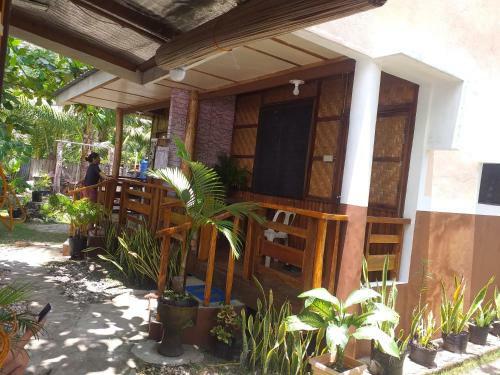 Hostal W&e Roadside Inn