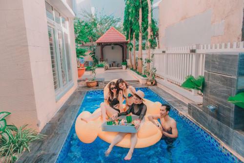 Villa H? B?i Hani G?n B�i T?m