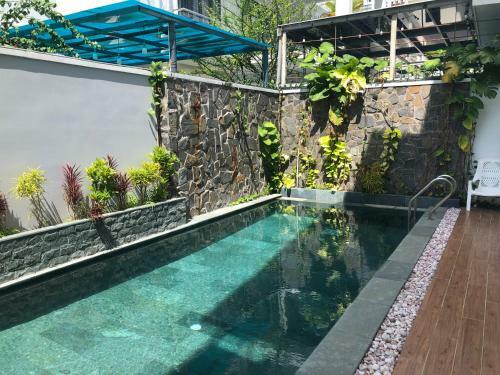 Villa H? B?i Long Cung Resort H??ng Giang