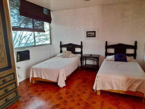 Casa De Lago Con Alberca Propia