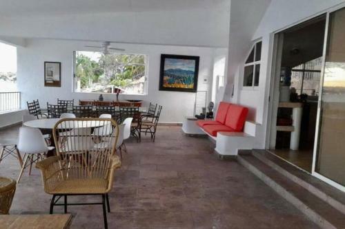 Casa De Lago Con Alberca Propia