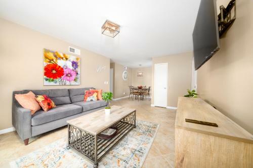 Apartamento Cozy 2 Bed, 2 Bath Entire Place
