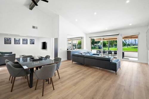 New! 2022 Availability Luxurious Contemporary Desert Retreat