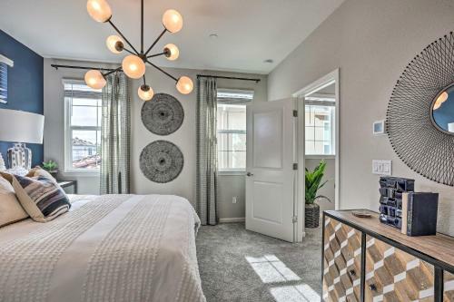 Relaxing Roseville Home With Outdoor Amenities