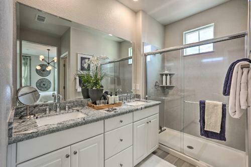 Relaxing Roseville Home With Outdoor Amenities