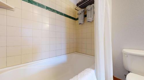 #550 Village, Walk To Gondola 3bd, 3bath With Spa