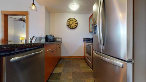 #550 Village, Walk To Gondola 3bd, 3bath With Spa