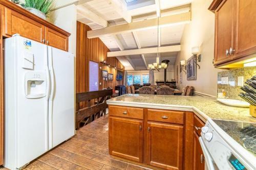 #494 Close To Village Gondola, Mammoth Estates