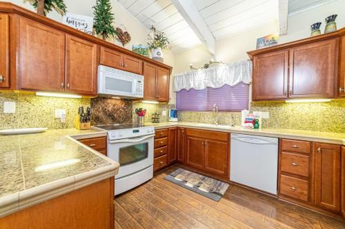 #494 Close To Village Gondola, Mammoth Estates