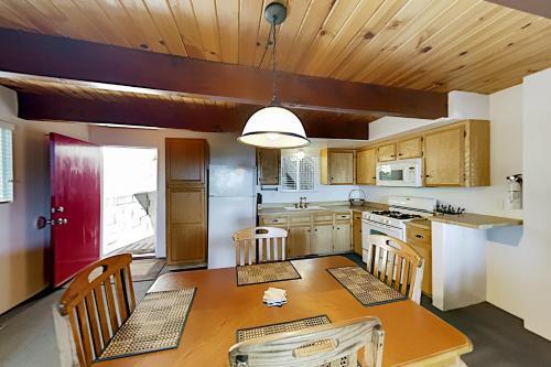Running Springs Cabin