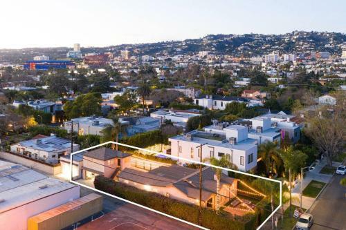 Villa Beverly Grove Spanish Oasis With Pool & Parking