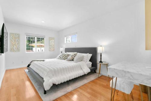 Villa Beverly Grove Spanish Oasis With Pool & Parking