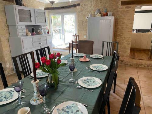Maison Et D�pendances