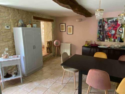 Maison Et D�pendances
