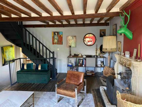 Maison Et D�pendances