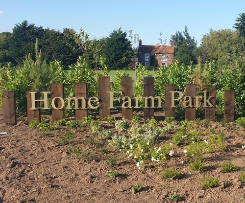 Lodge Home Farm Park - Static Caravans