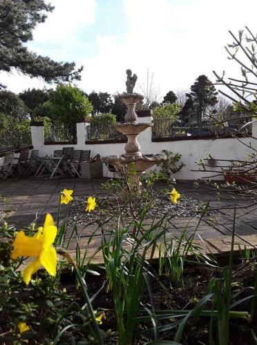 Kings Acre Spacious 4 Bed With Breath-taking Views