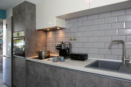 Street 90 Luxury Apartment