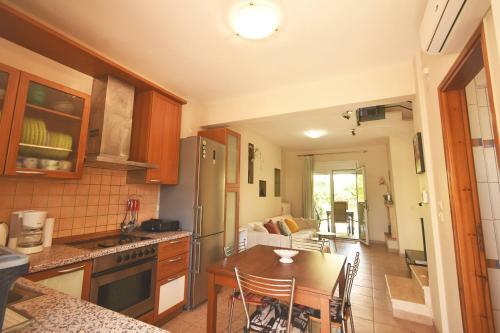 Sea Side Maisonette, Hanioti