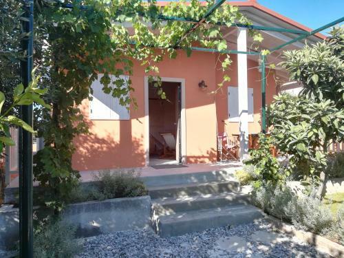 Jannat's Cottage
