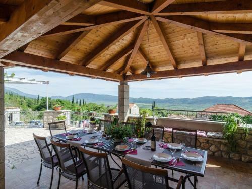 Stunning Villa In Pridvorje With Private Pool