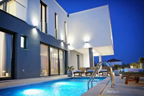 Villa Seabatical
