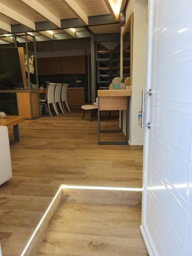 Smart Luxury Amperia House