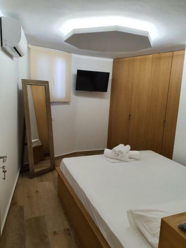 Smart Luxury Amperia House