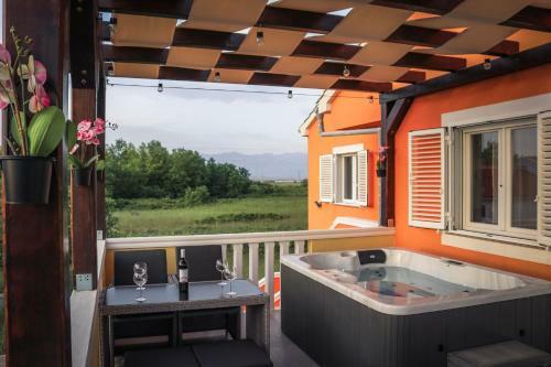 New Luxury Apartment Sun@set With Jacuzzi And Wonderful View