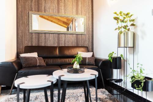 Holiday Home Decorus