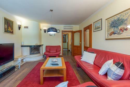 Holiday House Ljubas With Private Pool