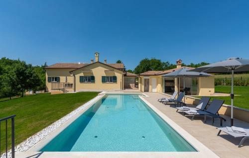 Holiday House Mateo With Private Pool
