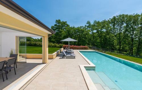 Holiday House Mateo With Private Pool