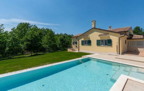 Holiday House Mateo With Private Pool