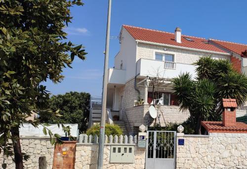 Apartamento Garden House Supetar 2
