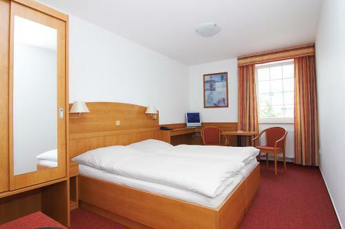 Hotel Avion