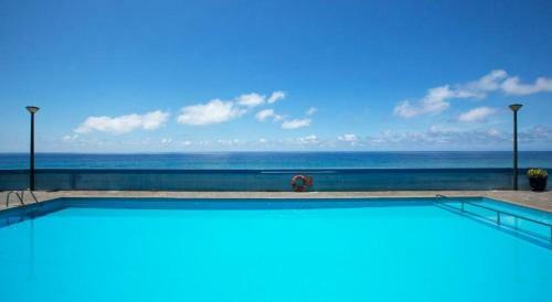 Delightful Ocean Front Escape Atlantic Gardens Apart 414